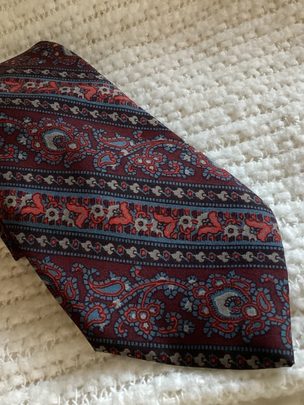 VINTAGE CHRISTIAN DIOR SILK MULTI COLOR TIE